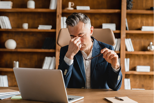 businessman mistage stressed office 1